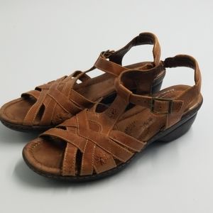 Montana Artisan Crafted Brown Leather Cross Wedge